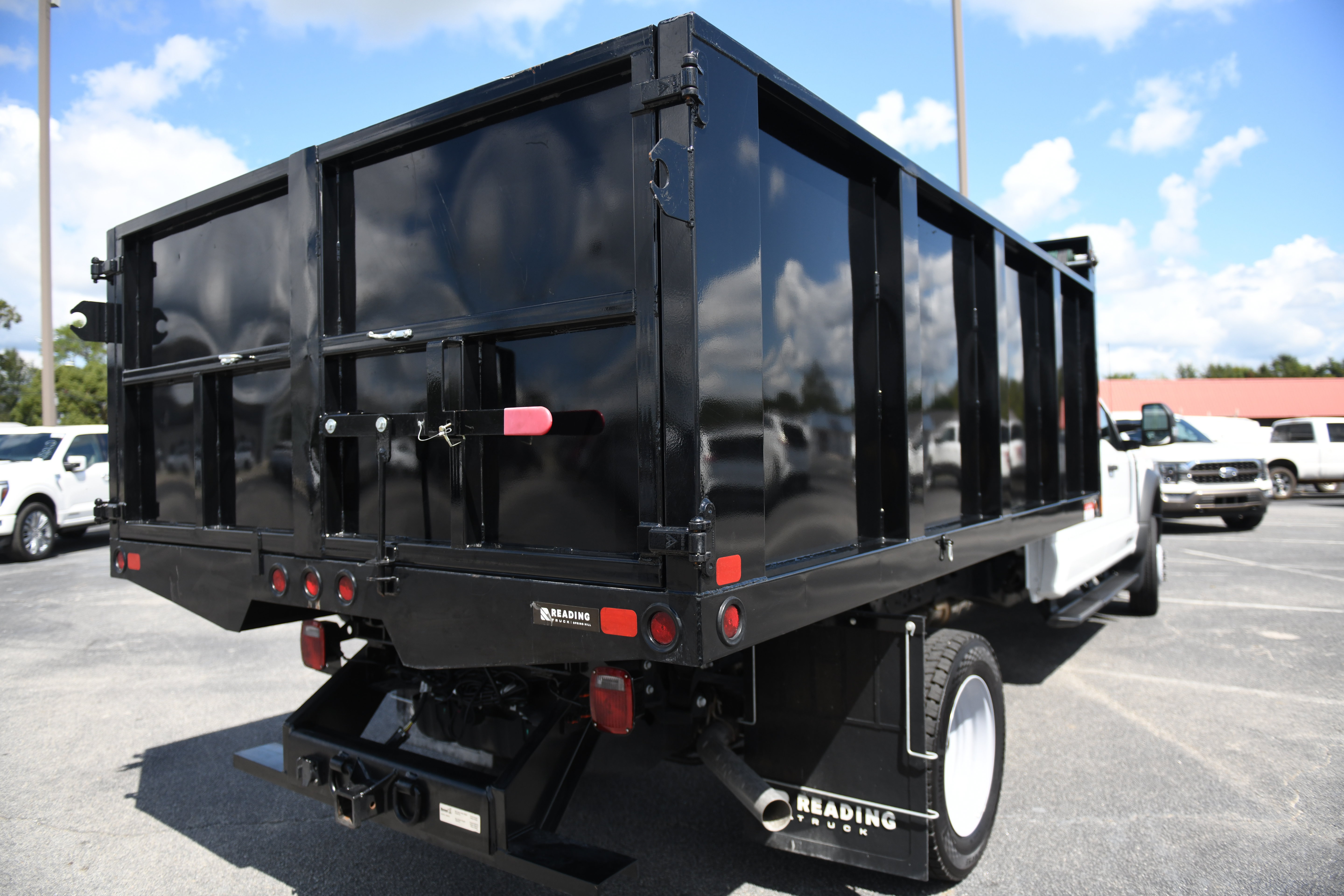 Used 2026 Ford F550 4x4 Crew Cab image 11