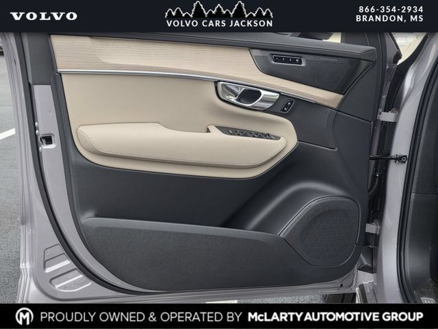 New 2026 Volvo XC90 B5 Ultra w/ Protection Package Premier AWD/4WD image 12
