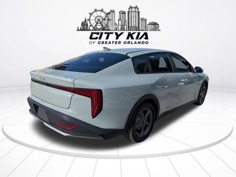 Certified 2025 Kia K4 FWD image 6