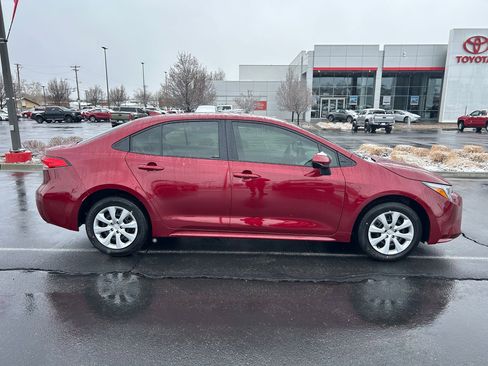 Used 2026 Toyota Corolla LE image 6