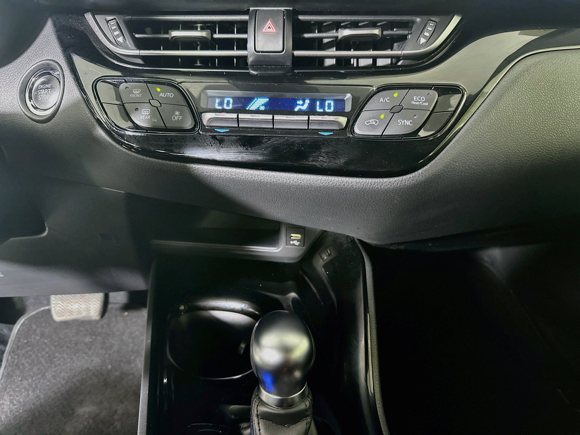 Used 2021 Toyota C-HR XLE FWD image 23