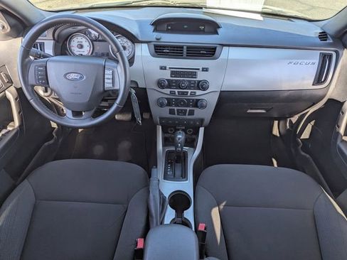 Used 2010 Ford Focus SES image 14