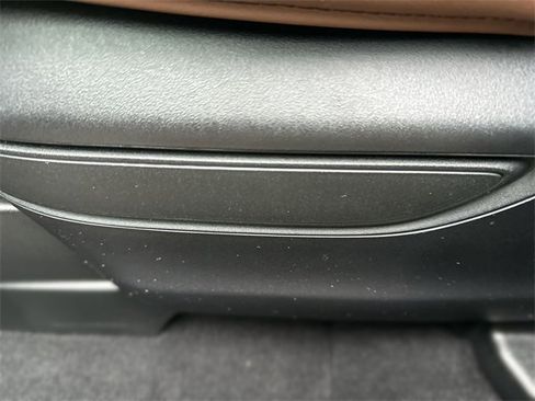 Used 2022 Lincoln Aviator Reserve w/ Equipment Group 201A image 13