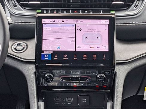 New 2025 Jeep Grand Cherokee Limited image 14