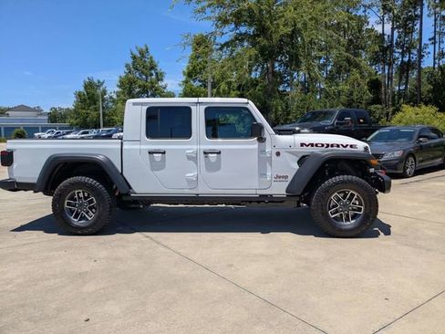 New 2026 Jeep Gladiator Mojave AWD/4WD image 2