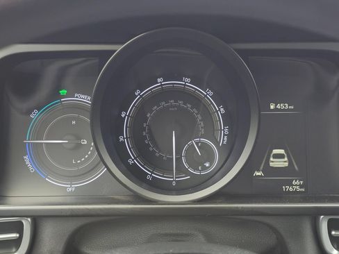 Used 2023 Hyundai Elantra Blue FWD image 24