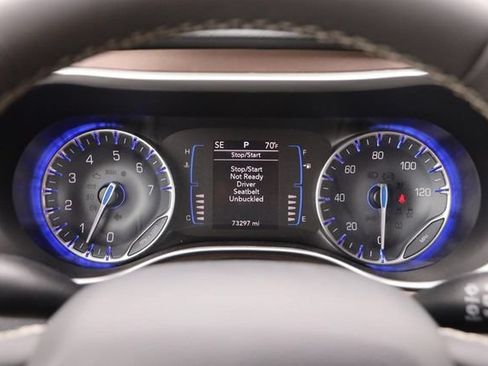 Used 2022 Chrysler Voyager LX FWD image 16