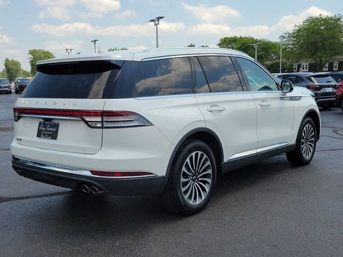 Certified 2023 Lincoln Aviator AWD w/ Premium Package image 4