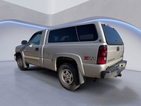 Used 2004 Chevrolet Silverado 1500 4x4 Regular Cab w/ Light Duty Power Package image 3