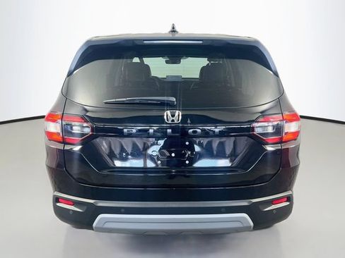 Used 2025 Honda Pilot EX-L image 7