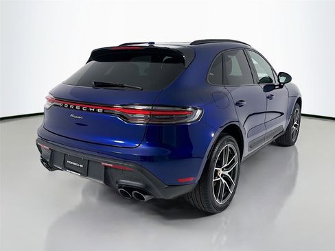 Used 2025 Porsche Macan AWD image 23