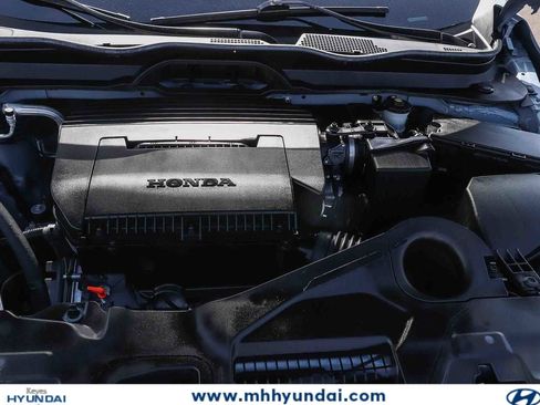 Used 2025 Honda Pilot Sport image 22