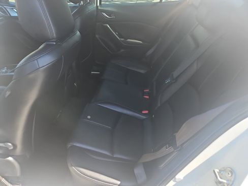 Used 2017 MAZDA MAZDA3 Touring FWD image 17