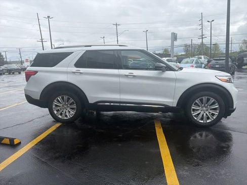 Used 2021 Ford Explorer Limited AWD/4WD image 7