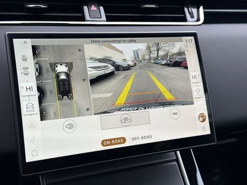 Used 2024 Land Rover Range Rover Evoque Dynamic SE image 8