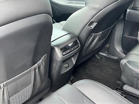 Certified 2024 Hyundai Palisade SEL FWD image 16