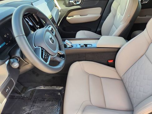New 2026 Volvo XC60 B5 Plus w/ Protection Package Premier AWD/4WD image 4