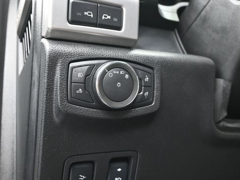 Used 2018 Ford F250 Platinum w/ Platinum Ultimate Package AWD/4WD image 22