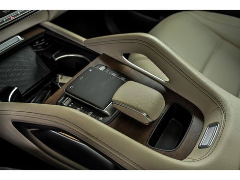 Certified 2021 Mercedes-Benz GLE 350 4MATIC image 22