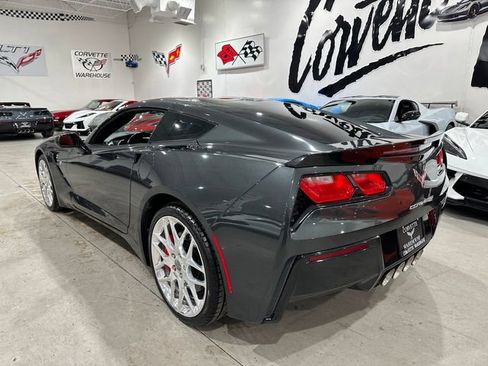 Used 2019 Chevrolet Corvette Stingray Coupe w/ 1LT RWD image 23