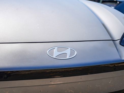 Used 2023 Hyundai Ioniq 6 SEL AWD/4WD image 11