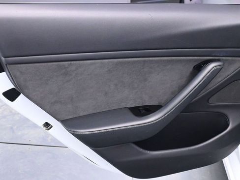 Used 2019 Tesla Model 3 Long Range AWD/4WD image 16