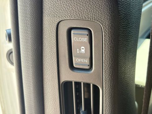 Used 2019 Honda Odyssey EX-L image 26