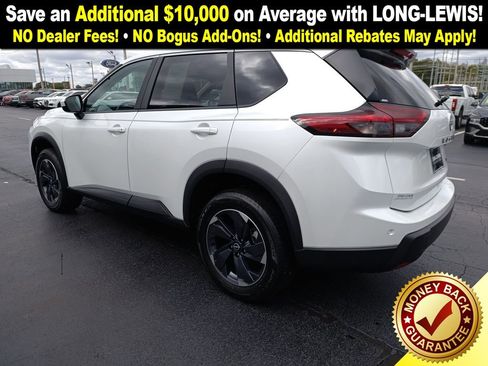 Used 2024 Nissan Rogue SV image 4