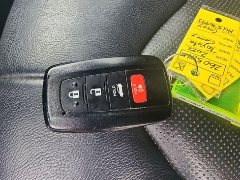 Used 2022 Toyota Camry XLE FWD image 26