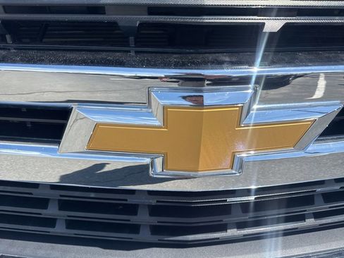 Used 2022 Chevrolet Silverado 1500 LT AWD/4WD image 13