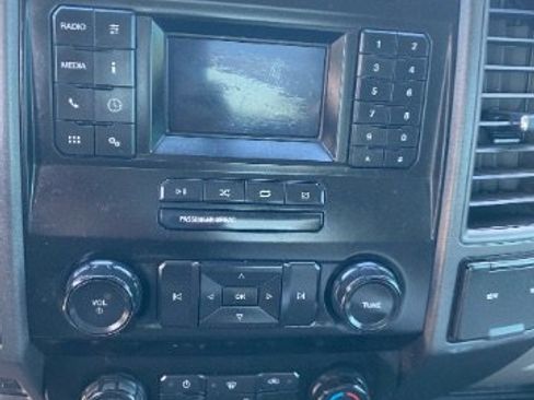 Used 2021 Ford F250 XL w/ Power Equipment Group AWD/4WD image 16