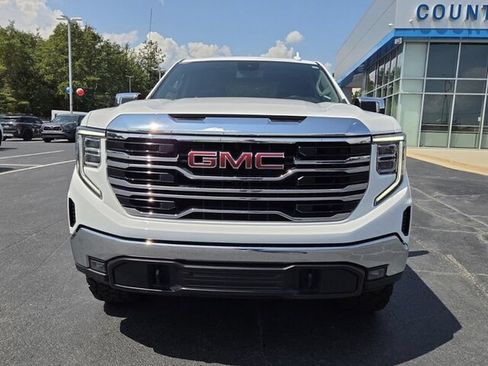 Used 2026 GMC Sierra 1500 SLT AWD/4WD image 3