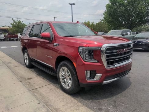 Certified 2024 GMC Yukon SLT w/ SLT Luxury Package image 2
