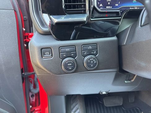 Used 2023 Chevrolet Silverado 1500 RST AWD/4WD image 16