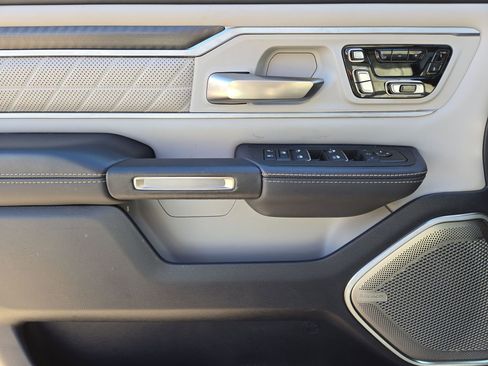 Used 2025 RAM 1500 Tungsten w/ Off Road Group AWD/4WD image 15