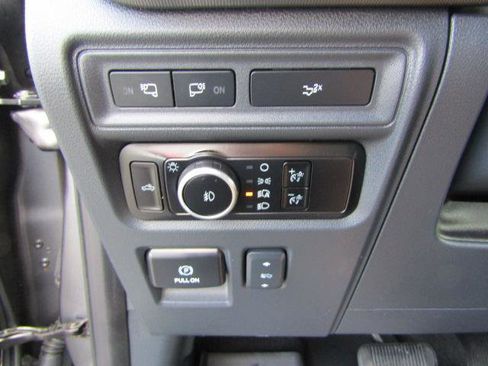 Used 2024 Ford F150 Lariat image 24