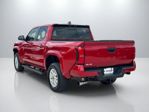Used 2025 Toyota Tacoma SR5 image 7