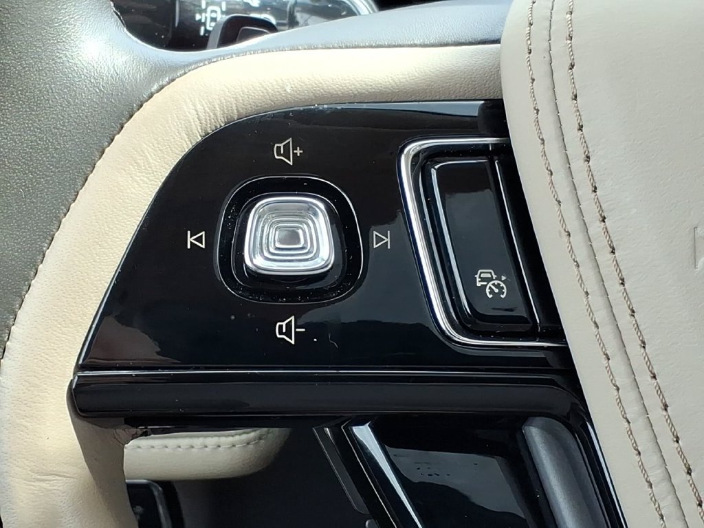 Used 2024 Lincoln Aviator Reserve w/ Equipment Group 201A AWD/4WD image 28