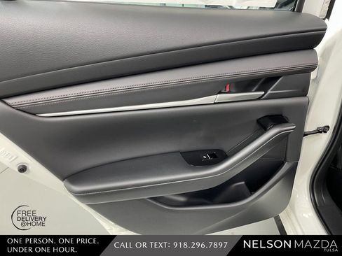 New 2026 MAZDA MAZDA3 2.5 S Sedan w/ Preferred Pkg image 36