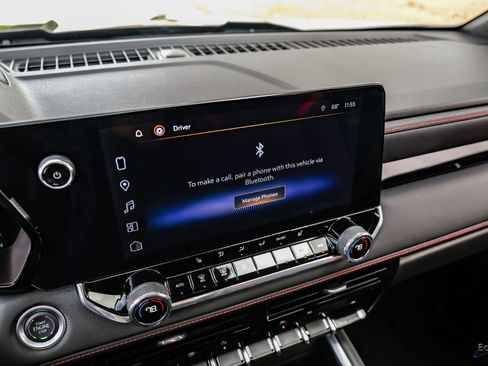 Used 2024 Chevrolet Colorado Z71 w/ Z71 Convenience Package 2 image 69