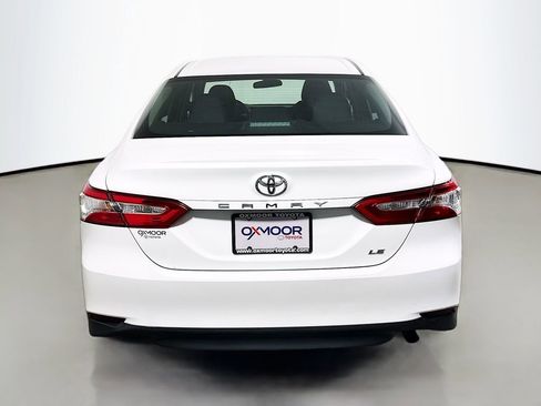 Used 2018 Toyota Camry LE FWD image 6