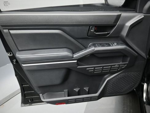 Certified 2025 Toyota Tacoma SR5 image 11