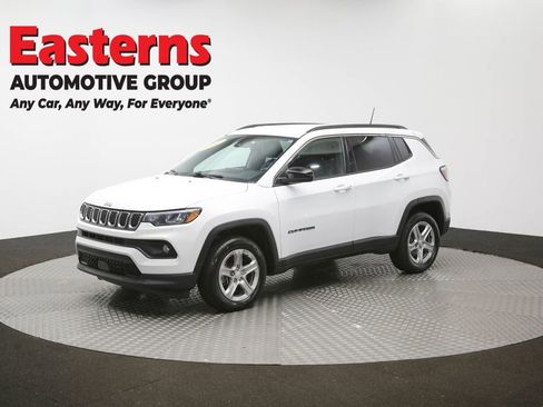 Used 2024 Jeep Compass Latitude AWD/4WD image 56