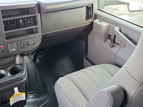 New 2025 GMC Savana 3500 w/ Power Convenience Package image 3
