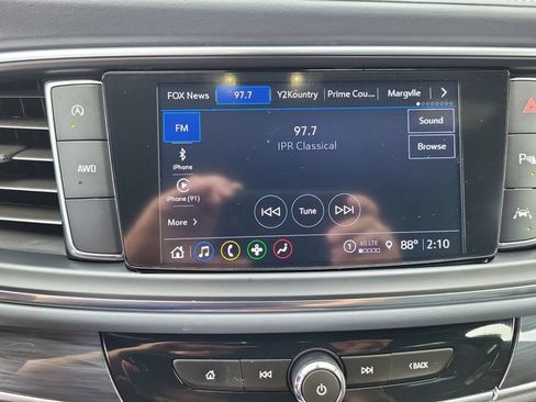 Used 2023 Buick Enclave Essence AWD/4WD image 20