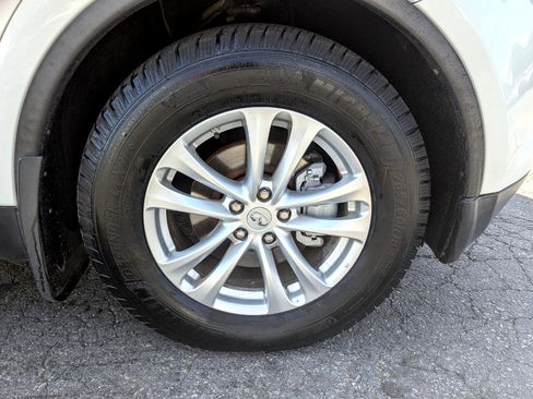 Used 2010 INFINITI FX35 AWD w/ Navigation Pkg image 48