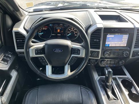 Used 2019 Ford F150 Lariat image 12