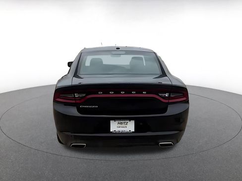 Used 2022 Dodge Charger SXT RWD image 12