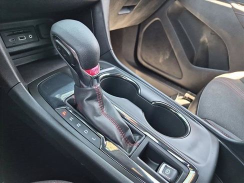 Used 2024 Chevrolet Equinox RS FWD image 18