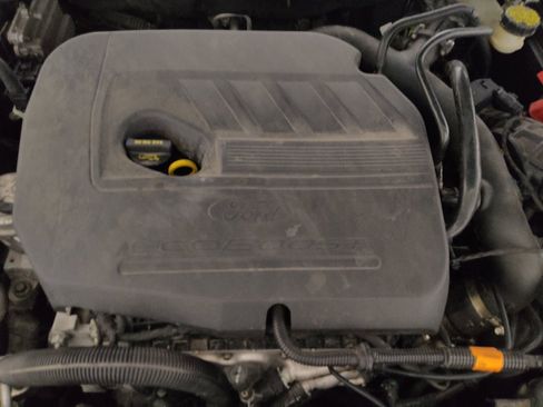 Used 2015 Ford Fusion SE w/ Equipment Group 202A FWD image 30